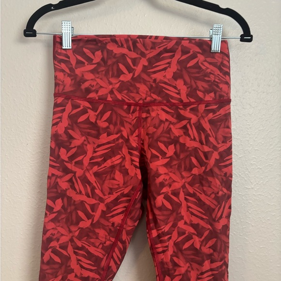 Lululemon Wunder Under High-Rise Tight 25" *Luxtreme Spray Leaf Fireside Red 8 - Picture 5 of 10